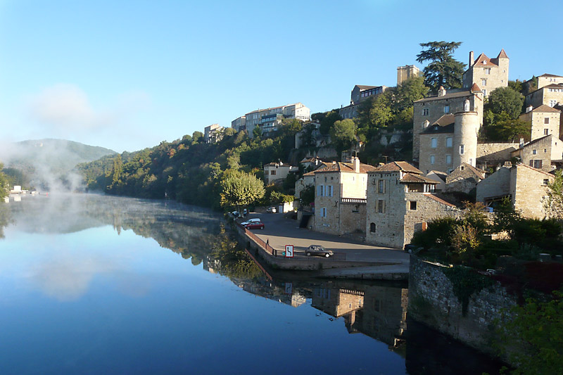 2009_cloture-CoDep_03, Puy-l'Evêque  depuis le pont sur le Lot.jpg